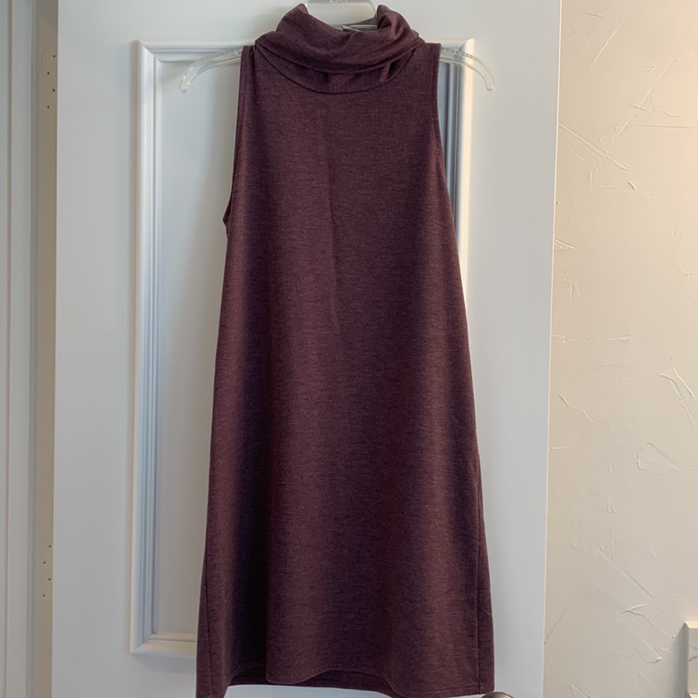 Leith plum turtleneck sleeveless shift dress